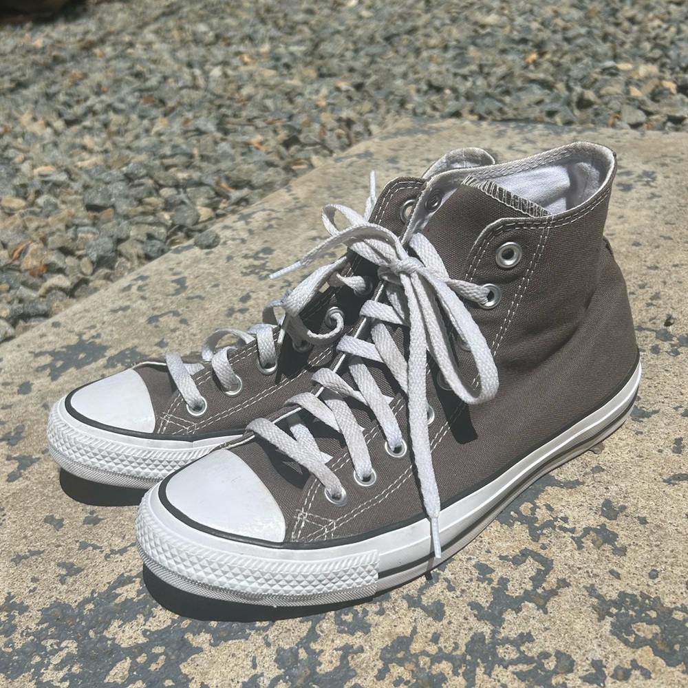 Women’s 9 Converse | Men’s 7